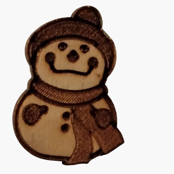 Wooden Snowman Lapel Pin Pinback Winter Holiday Wear - Picture 2 of 4